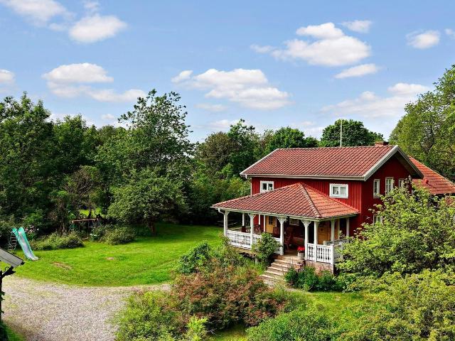 Gård till salu i Västra Götaland