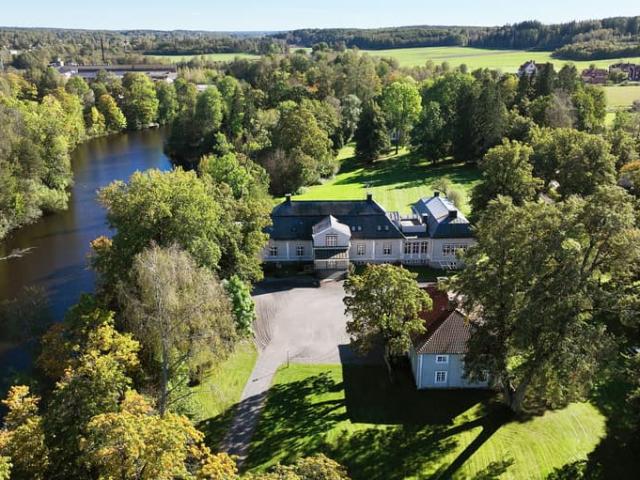 Gård till salu i Kolsva, Västmanland