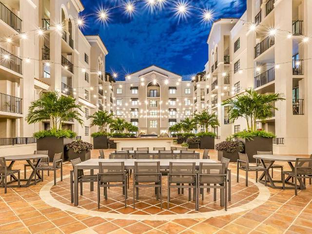 Apartment for rent in Coral Gables, Florida