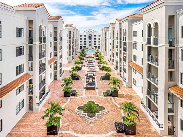 Apartment for rent in Coral Gables, Florida