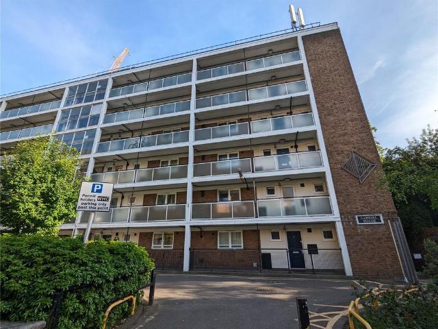 Apartment for rent in South Lambeth, Greater London
