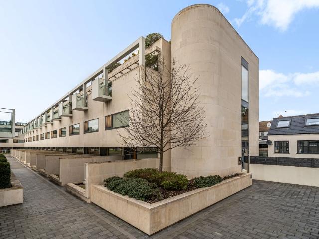 Apartment for rent in St Albans, Five Acres
