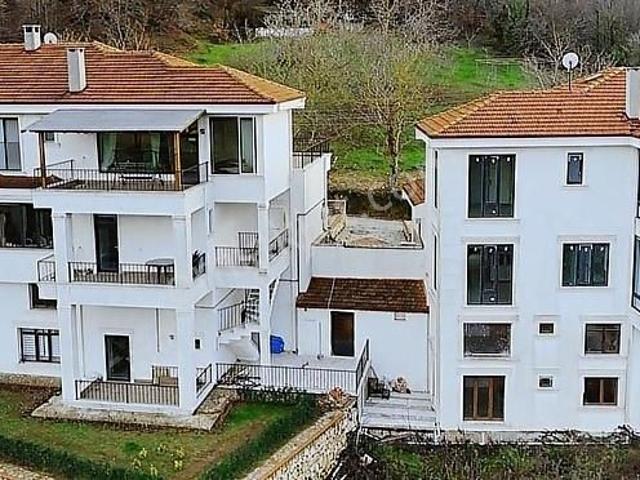 Çiftlikköy içerisinde satılık Villa