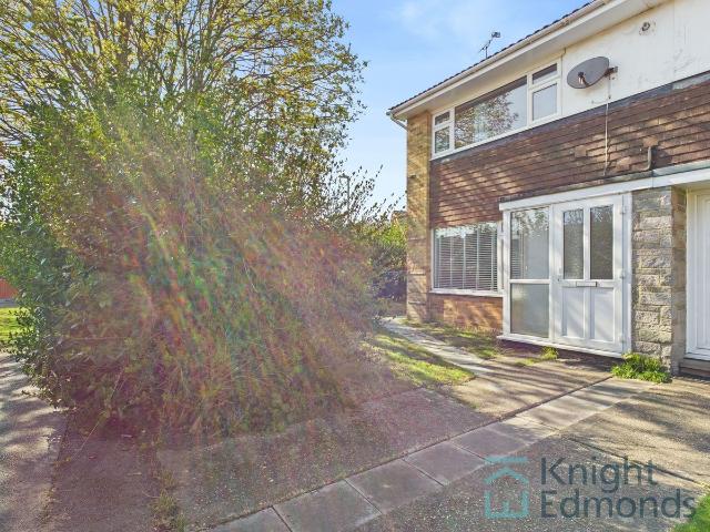 House for rent in Grove Park, Swale