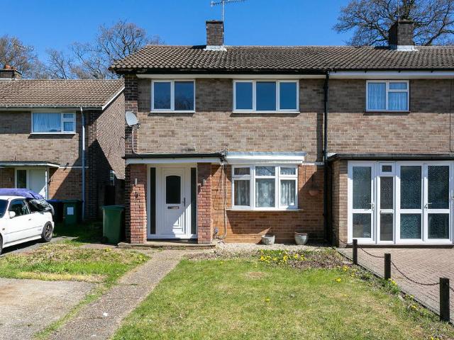 House for rent in Pouchen End, Hertfordshire