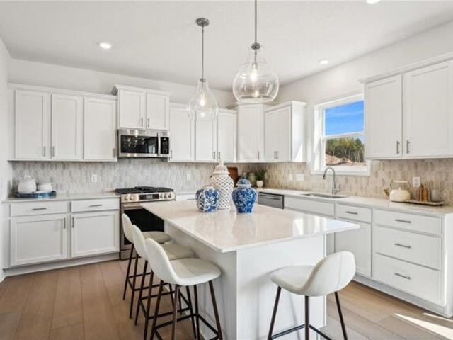 House for sale in Lakeville