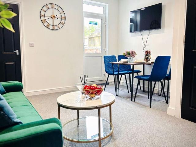 Room for rent in Camp Hill, Warwickshire