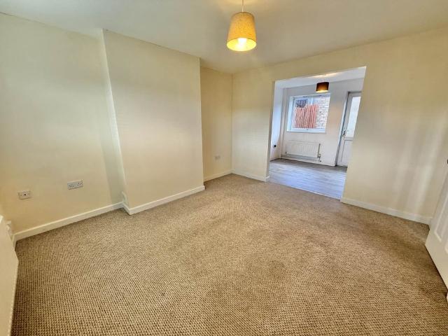 House for rent in Maesglas, Newport