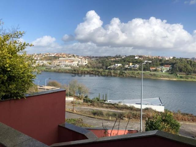 Casa venda em Oliveira do Douro, Vila Nova De Gaia
