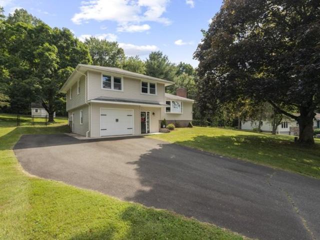 House for sale in Ellington