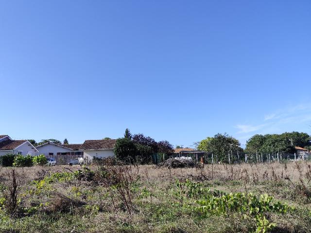 Terrain vente à Lesparre-Médoc, Gaillan-en-médoc