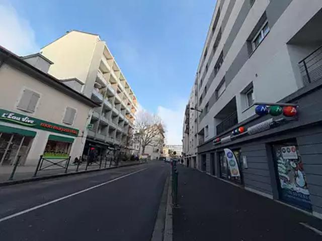 Garage vente à Saint-Julien-en-Genevois, Gaillard