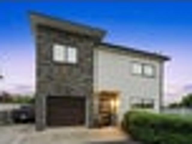 House for sale in Papakura