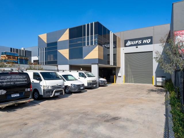 Warehouse for rent in The Crossing, Melbourne