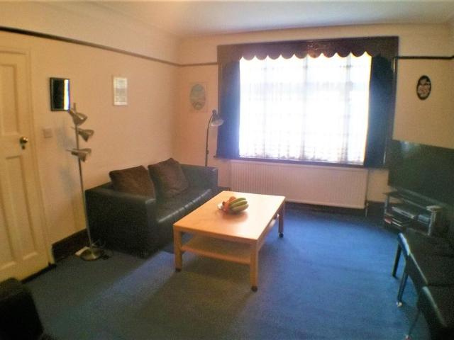 House for rent in Golders Green, Greater London