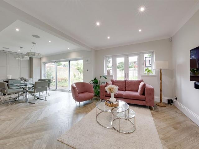 Apartment for rent in Chigwell, Epping