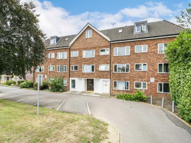 Studio for rent in Woodside Park, Greater London