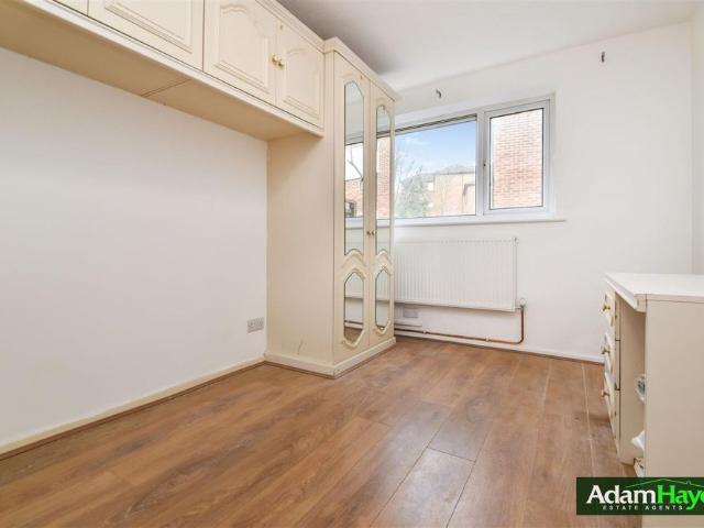 Apartment for rent in London Borough of Barnet, Greater London
