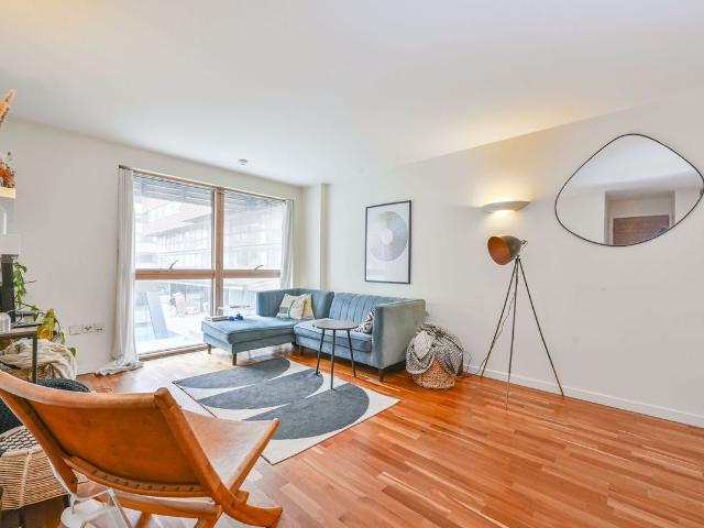 Studio for rent in Hoxton, De Beauvoir Town