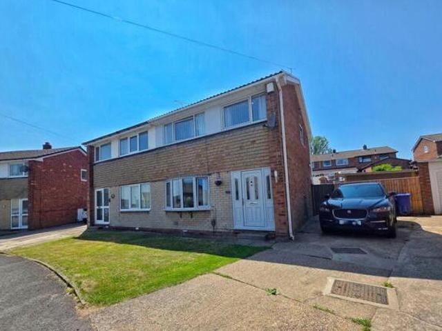 House for sale in Cudworth, South Yorkshire