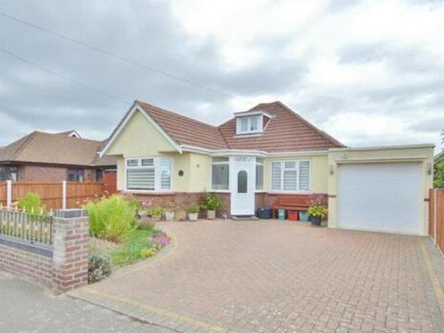 House for sale in Holland-on-Sea, Dale Hill