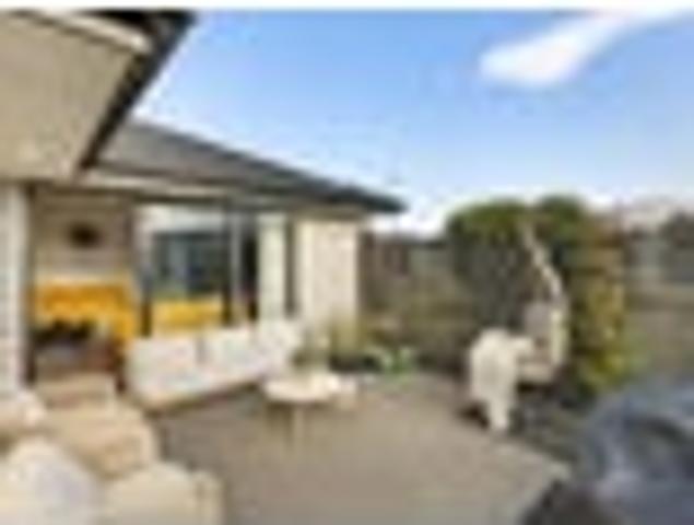 House for sale in Otakou