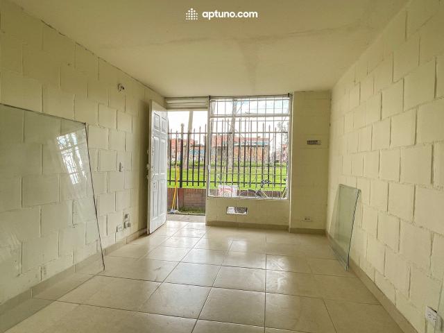 Casa en arriendo en Las Américas, Bogotá
