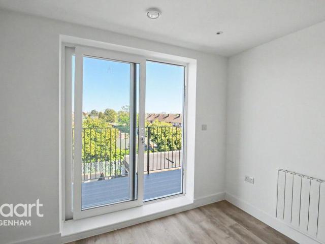 House for rent in Becontree, Greater London