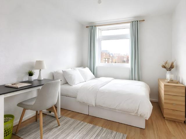 Room for rent in Bromley-by-Bow, Poplar Grove