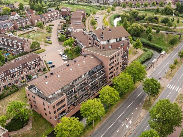 Appartement te huur in Hendrik-ido-ambacht, Zuid Holland