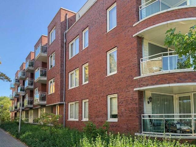Appartement te huur in Oegstgeest, Zuid Holland