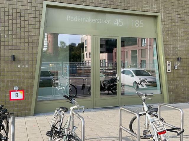 Appartement te huur in Oost, Amsterdam