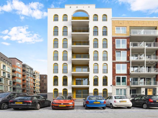 Appartement te huur in Diemen, Noord Holland