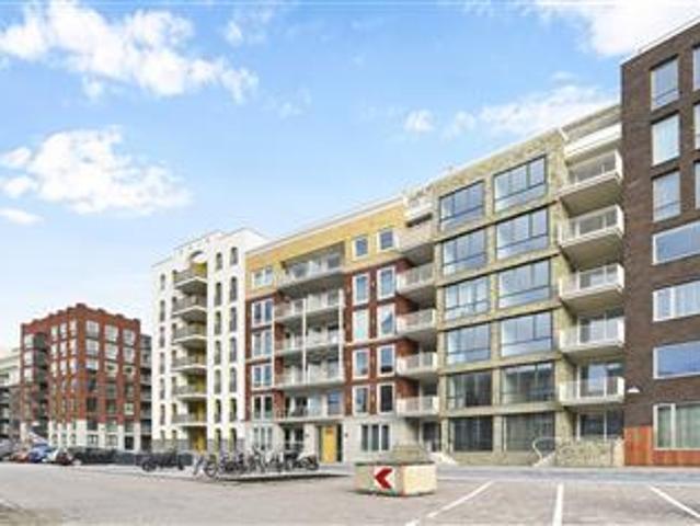 Appartement te huur in Diemen, Noord Holland