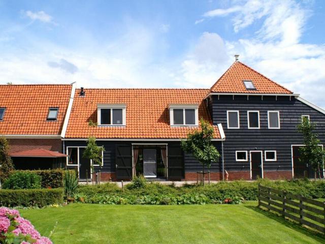 Appartement te huur in Monnickendam, Noord Holland