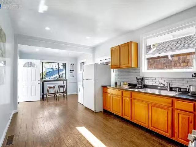 House for rent in Oakland