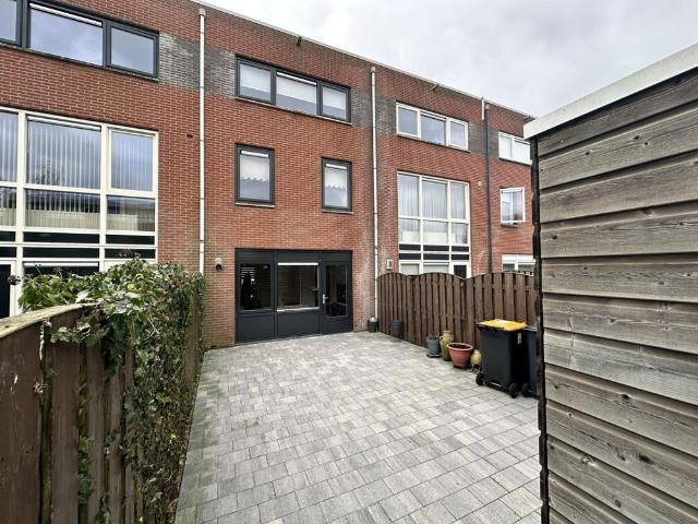 Woning te huur in Nijkerk, Corlaer