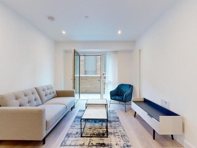 Apartment for rent in Custom House, Greater London
