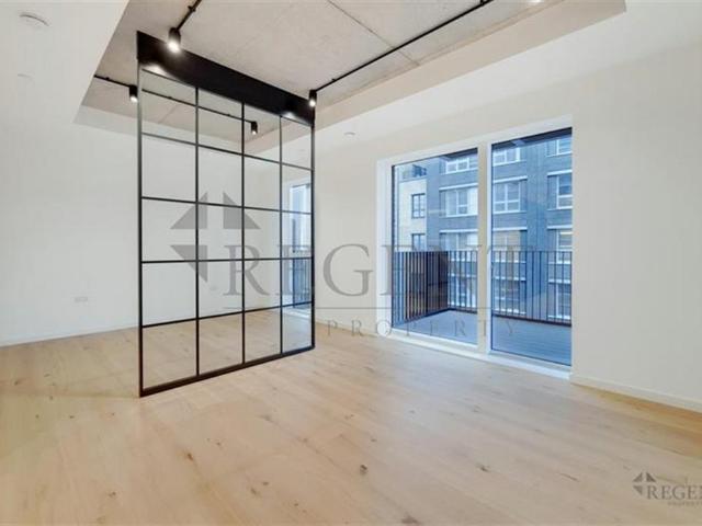 Apartment for rent in Custom House, Greater London