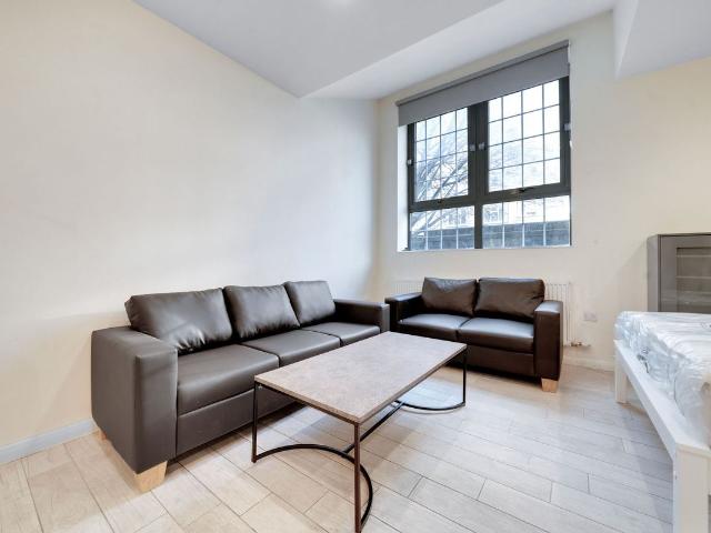 Studio for rent in St. George in the East, Greater London