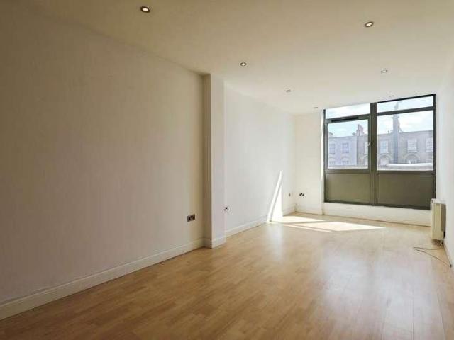 Apartment for rent in St. George in the East, Greater London