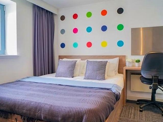 Studio for rent in Cowcaddens, Scotland