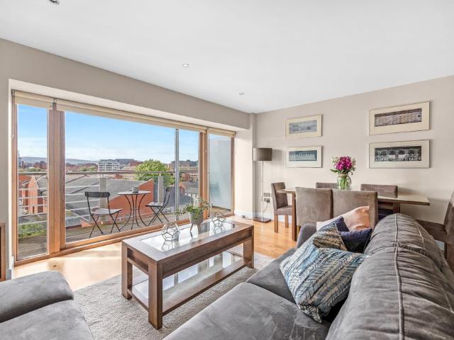 Apartment to rent in Bluebell, North Tipperary