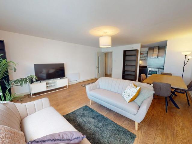 Apartment to rent in Bluebell, North Tipperary