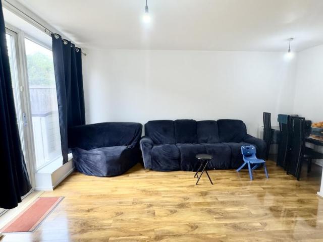 House for rent in Thames View, Greater London