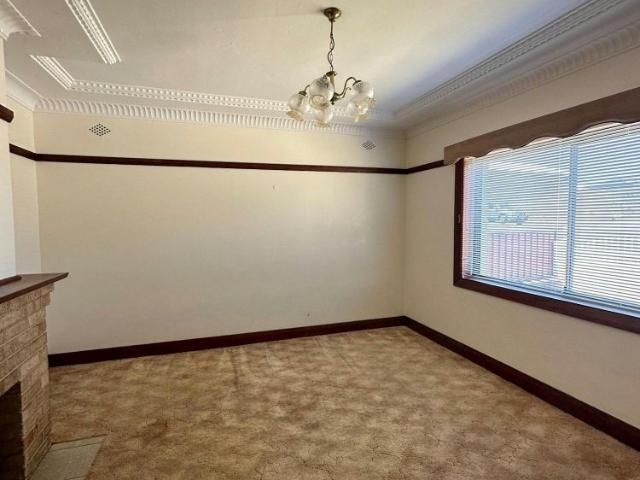 House for rent in Wollongong West, New South Wales