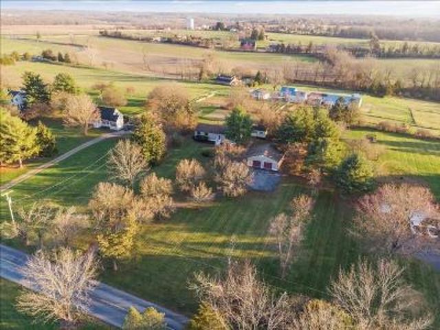 House for sale in Pittstown, New Jersey