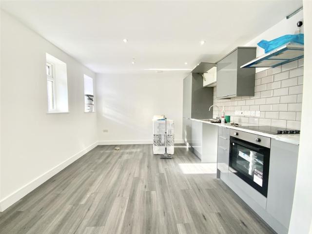 Apartment for rent in Plasnewydd, Cardiff