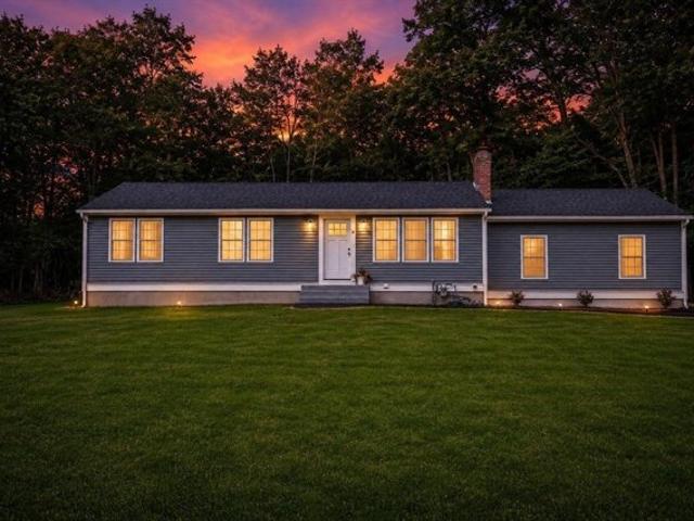 House for sale in Chelmsford, Massachusetts