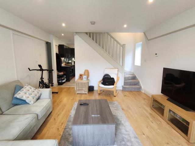 House for rent in Leavesden, Three Rivers